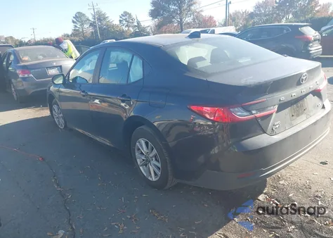 2025 Toyota Camry Le из США, поврежденный, VIN 4T1DBADK8SU525649